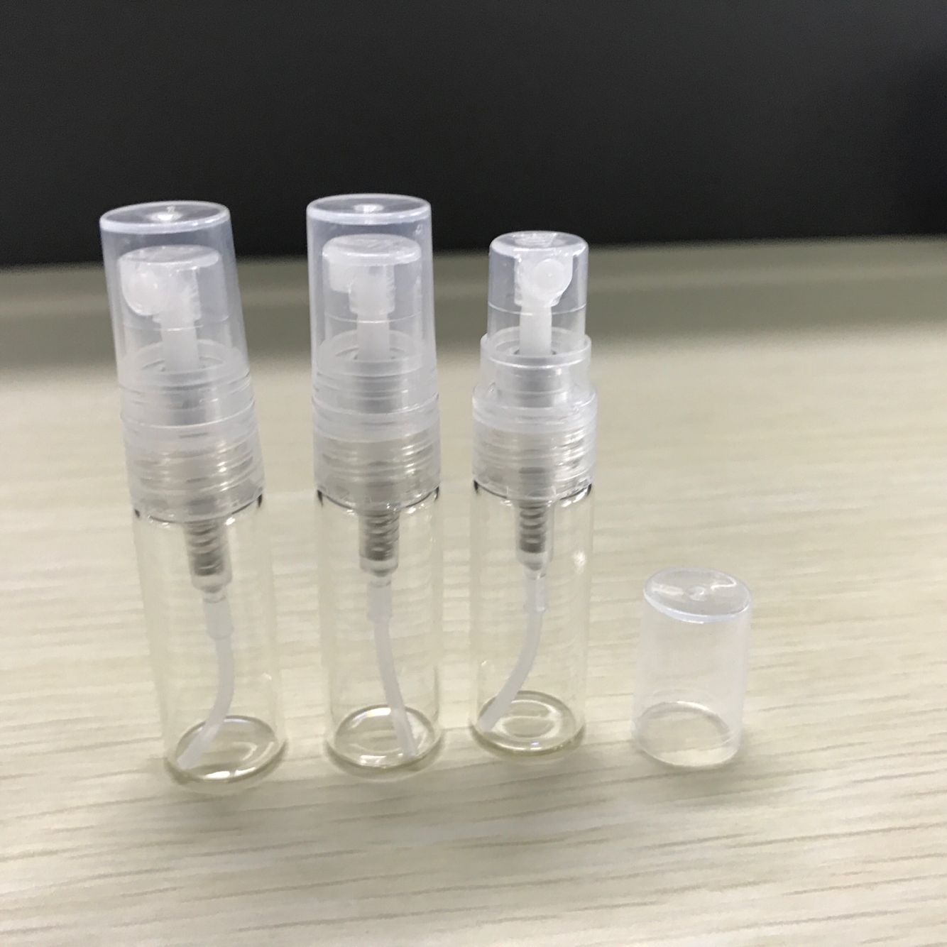 1ml 2ml Atomizer Vial Glass bottle Spray Refillable Perfume Empty Sample Bottle Clean Cloth Free 3ML Pipette for Travel Party