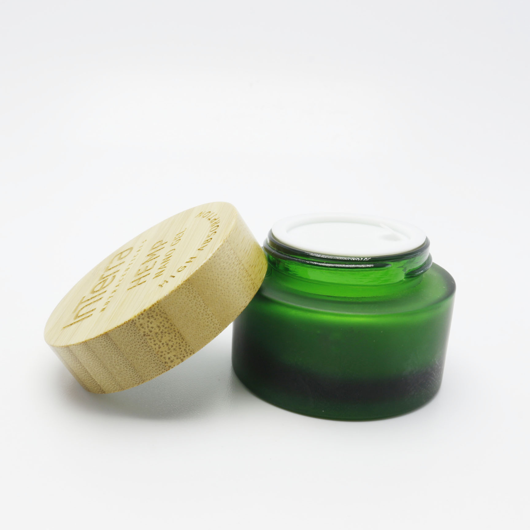 1oz 2oz 3oz frosted green glass jars with the real bamboo lids in stock GJ-254K