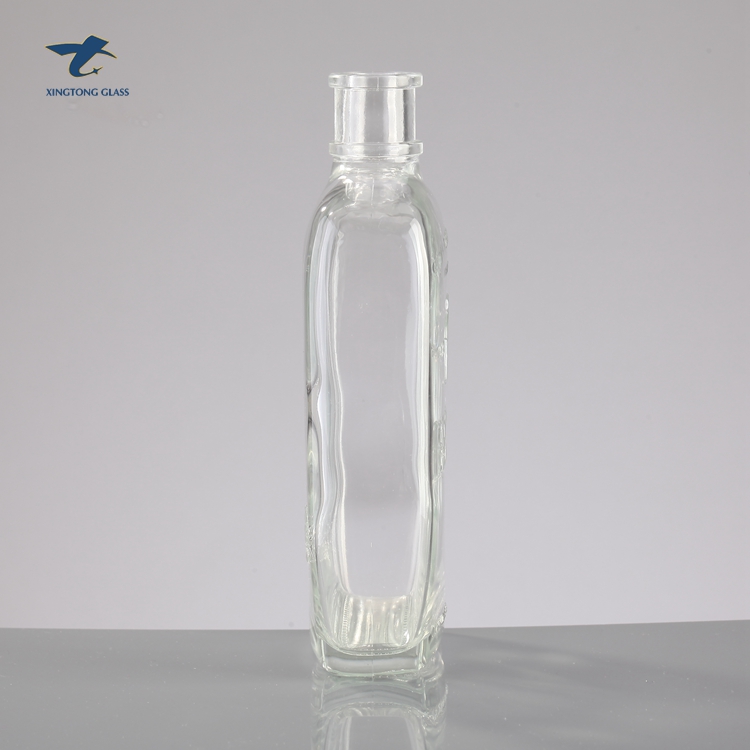 20 Oz Best Selling Top Grade Glass Bottle Rum With Wooden Cork