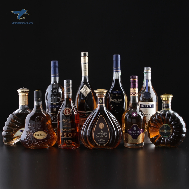 20 Oz Best Selling Top Grade Glass Bottle Rum With Wooden Cork