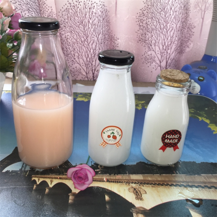 200ml 250ml 500ml 1000ml botellas de vidrio para leche With iron lid
