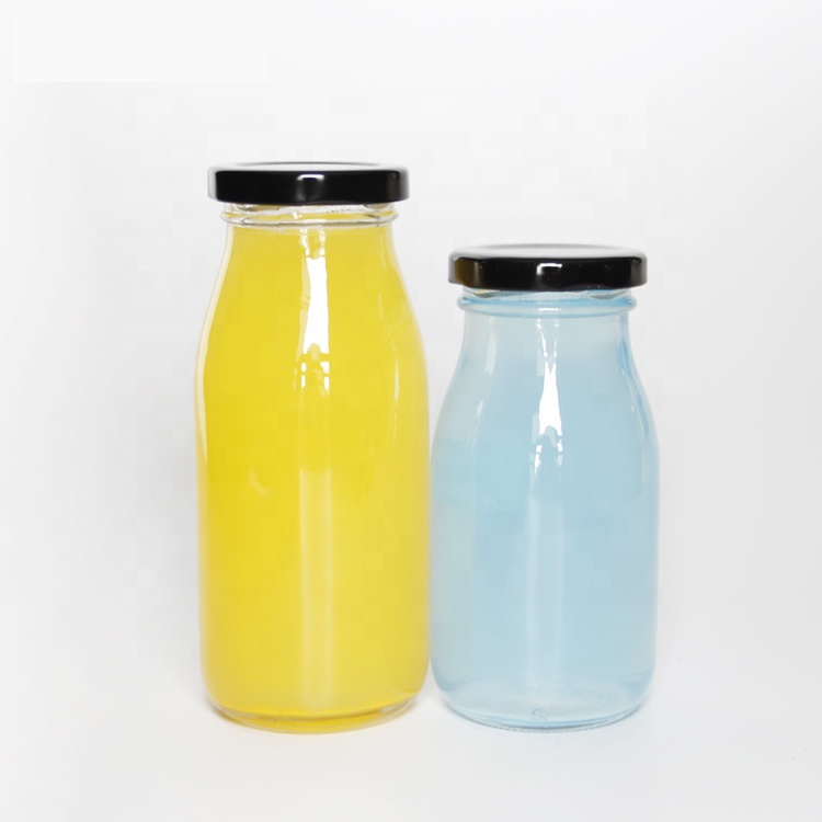 200ml 250ml 500ml Custom round clear glass material milk storage bottle with lid