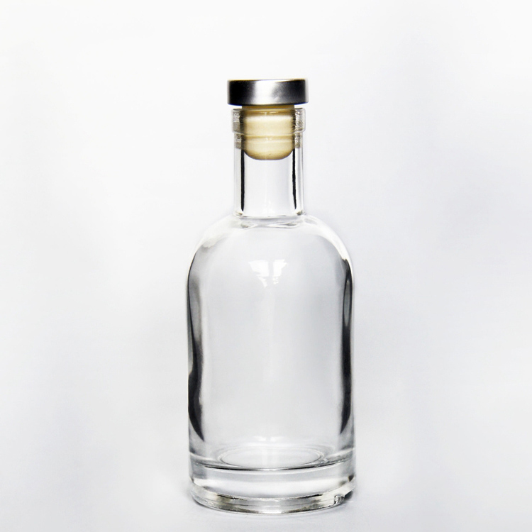 200ml 350ml 500ml Rum Gin Stout Glass Gin Bottle with Synthetic Cork and Regular Cork Stoppers