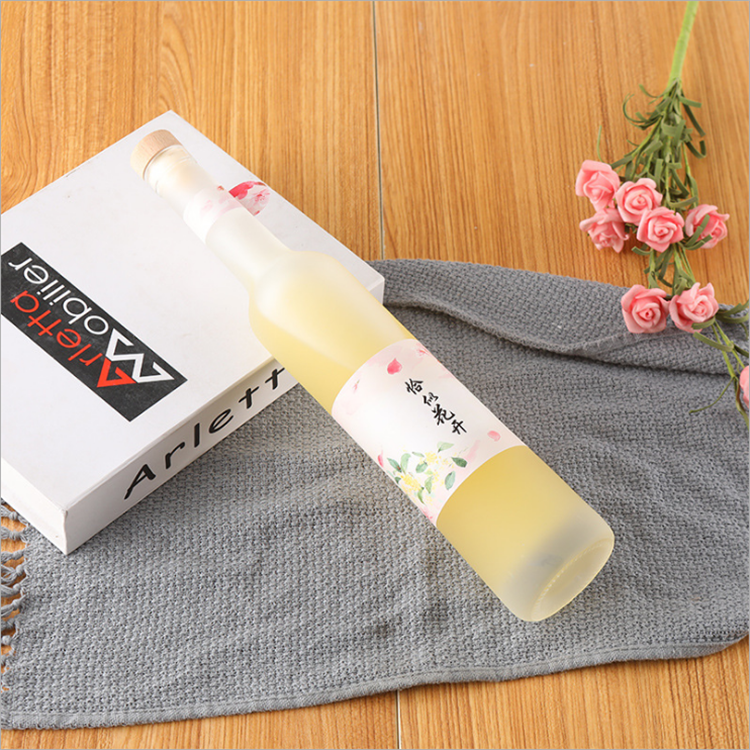 200ml 500ml customizable long neck clear frosted fruit liquor ice wine glass bottle with cork lid