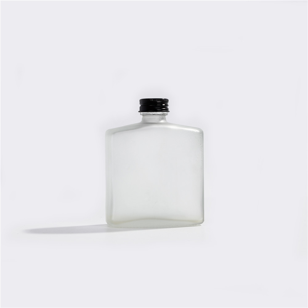 200ml Flat Square Beverage Packing Glass Flask Bottle