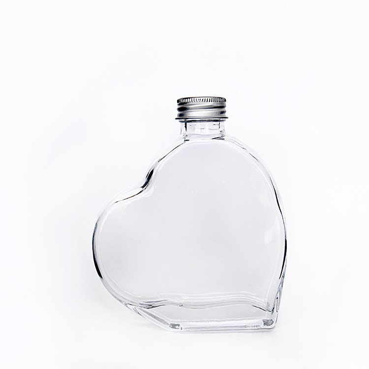 200ml Heart Shape Glass Bottle with Cork
