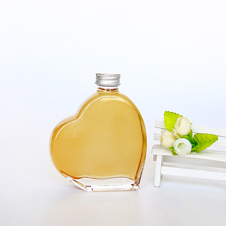 200ml Heart Shape Glass Bottle with Cork