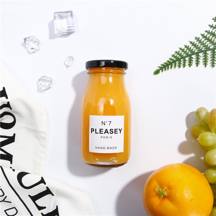 200ml Milk Glass Bottle With Black Metal Lid Flint Glass Material For Beverage Juice Water
