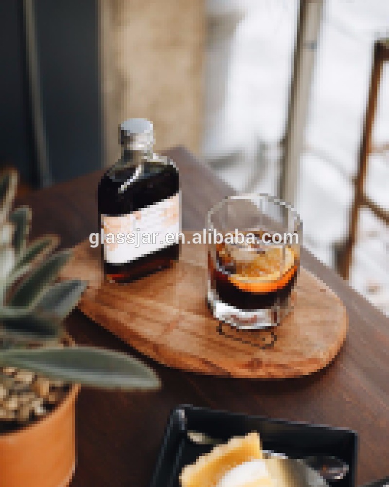 200ml clear and flat glass cold brew coffee with aluminum cap with label 2018 hot