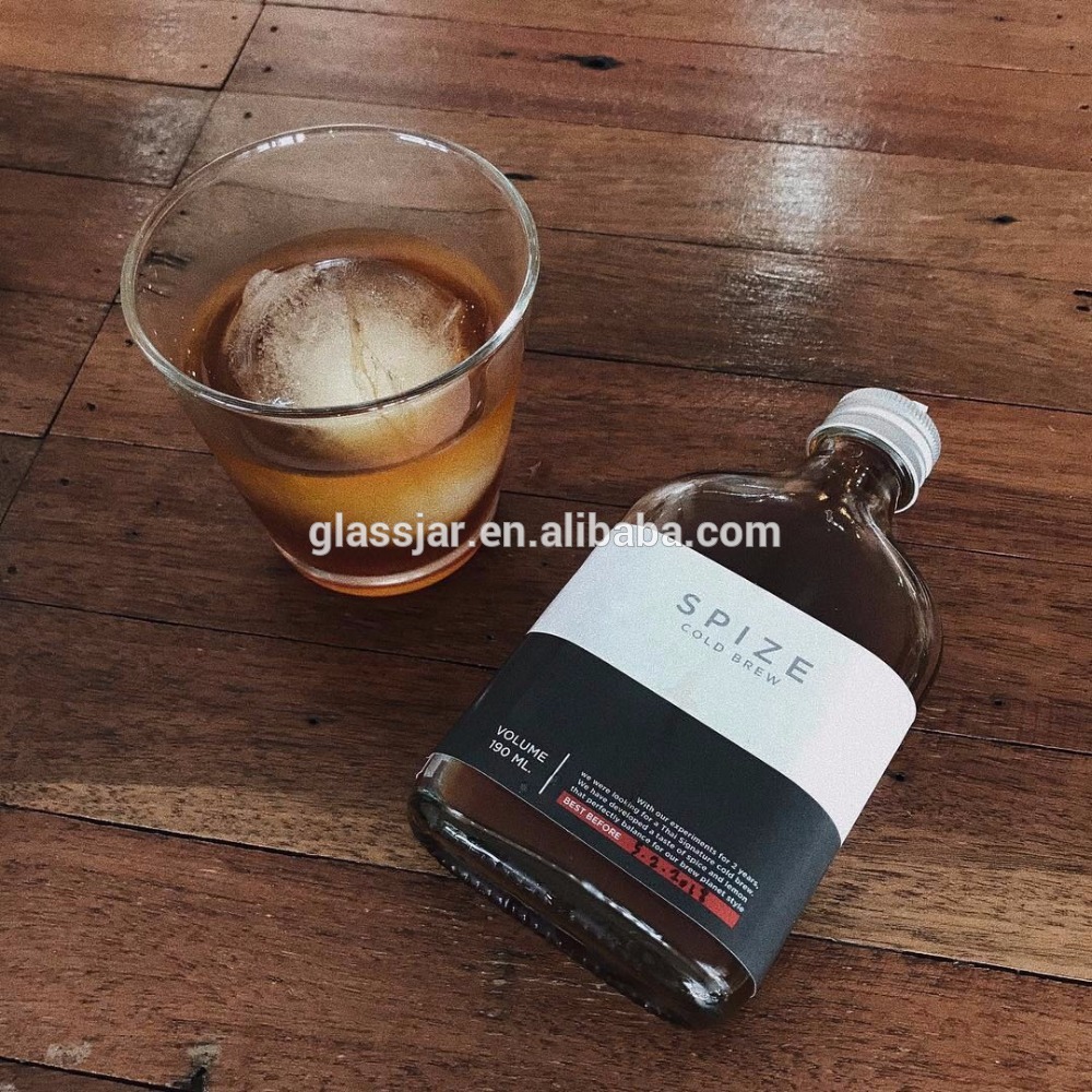 200ml clear and flat glass cold brew coffee with aluminum cap with label 2018 hot