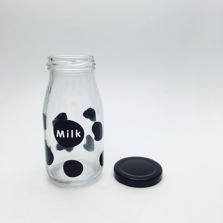 200ml glass yogurt daily milk bottle with metal lid and custom cow logo wholesale