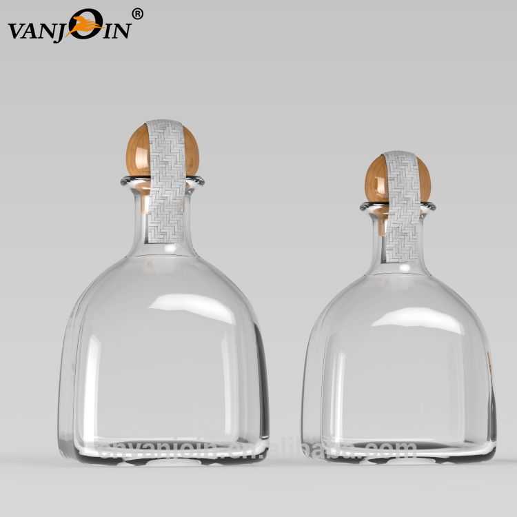 2018 750ml Newest Heave Duty Square Shape Whiskey Wine Liquor Glass Bottles