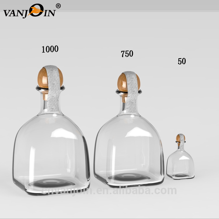 2018 750ml Newest Heave Duty Square Shape Whiskey Wine Liquor Glass Bottles