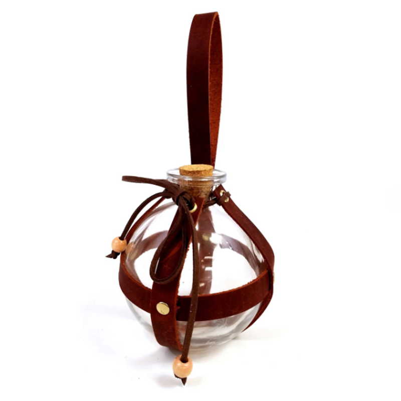 2020 Custom Wholesale Good Quality Liquid Bottle Leather Carrier Magic Potion Bottle Cover