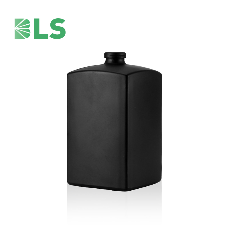 2020 Free Sample Luxury Manufacturer Wholesale 30ml 50ml 100ml Custom Empty Crimp Spray Square Black Glass Perfume Bottle
