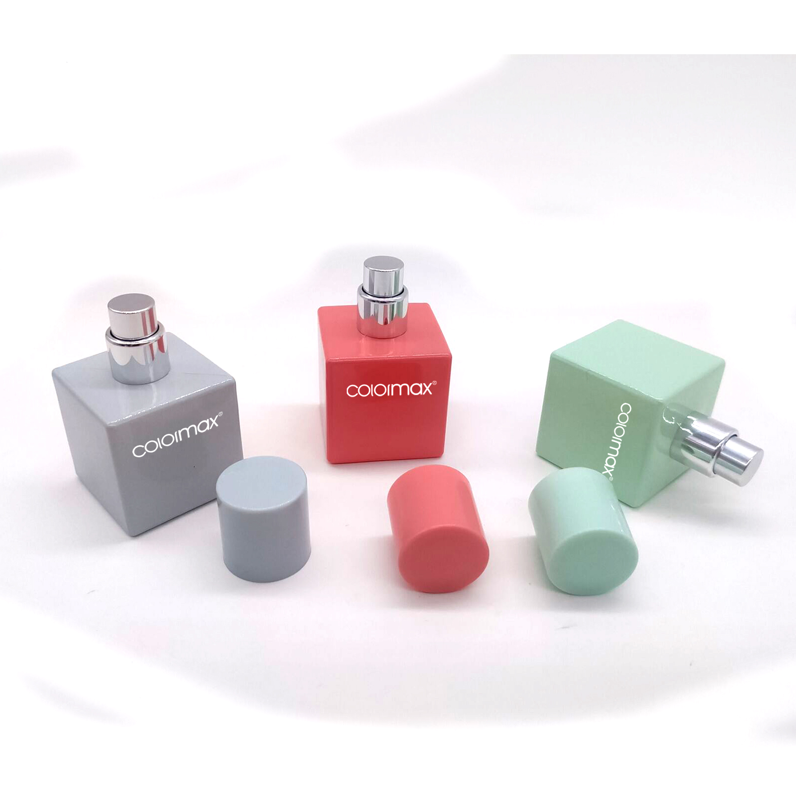 2020 Free Sample Manufacturer Wholesale Luxury Refillable Custom Cap 30ml 50ml 100ml Spray Empty Glass Perfume Bottles