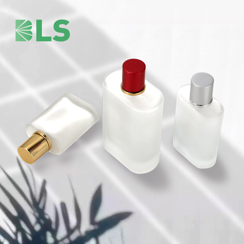 2020 Free Sample Manufacturer Wholesale Luxury Refillable Custom Cap 30ml 50ml 100ml frosted Spray Empty Glass Perfume Bottles