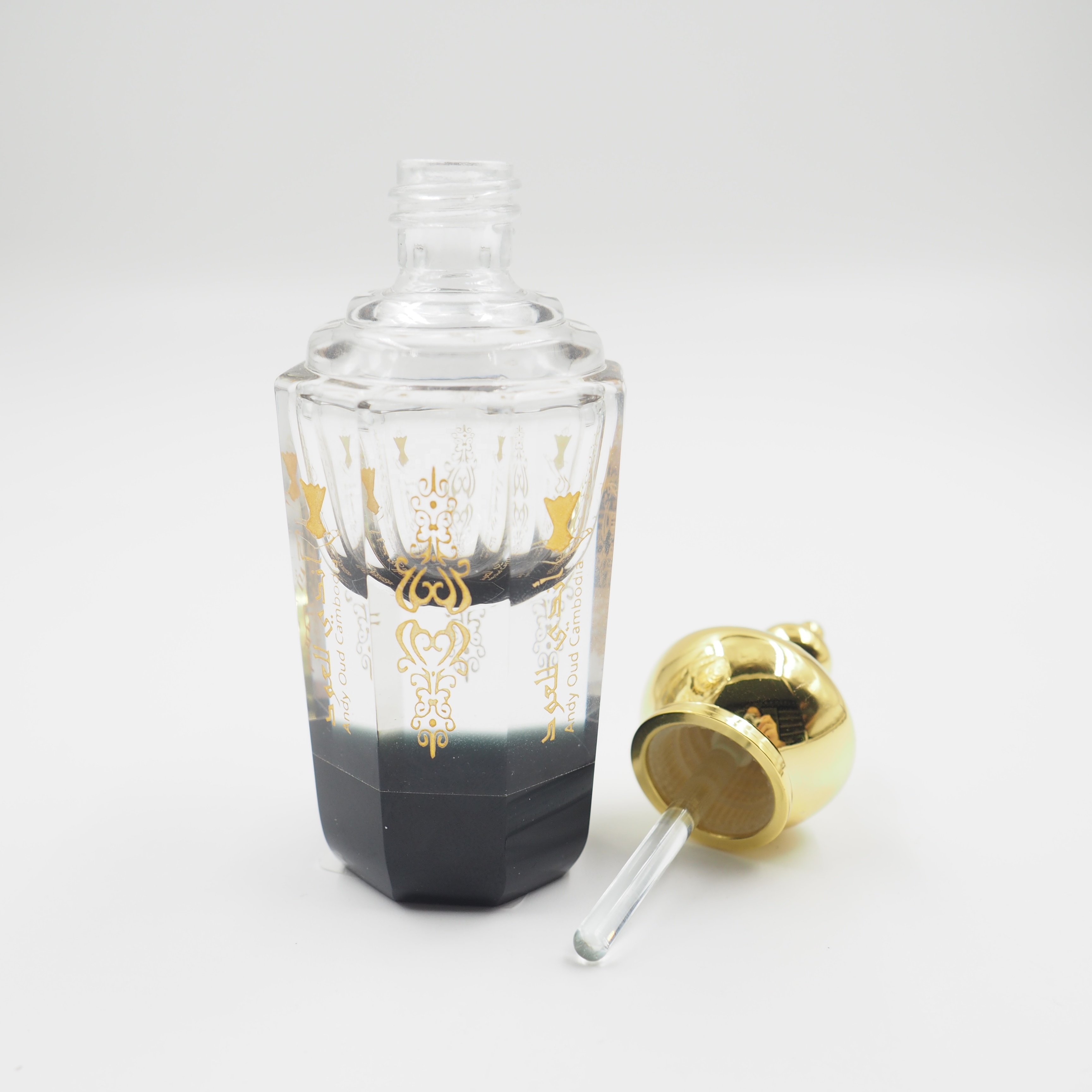 2020 New 12ml Luxurious Octagonal Attar Oil Crystal Glass Bottle With Zamac Cap