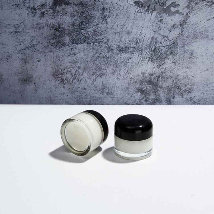 2020 New Design Black Paint Glass Cream Jar with Round Corner Lid
