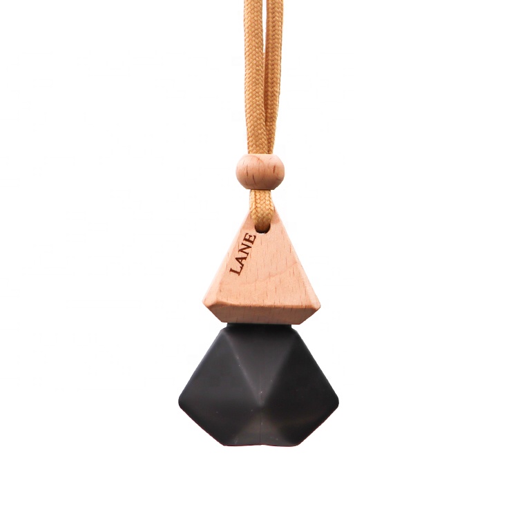 2020 New Design Cheap Clear Empty Hanging Car Diffuser Perfume Bottle 8 ml With Wooden Cap