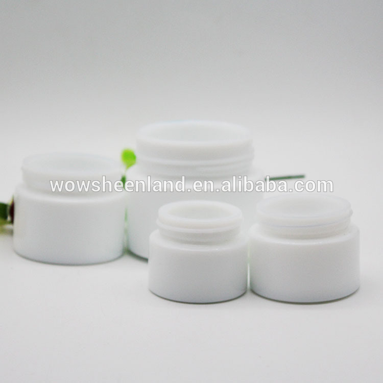 2020 New Elegant White Ceramic Glass Cream Jar Cosmetic In Store