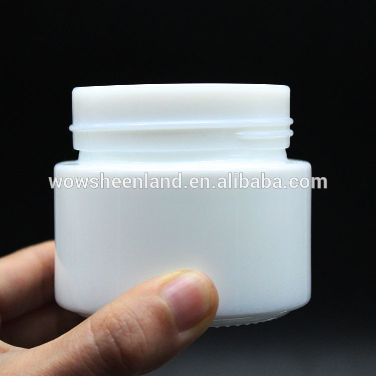 2020 New Elegant White Ceramic Glass Cream Jar Cosmetic In Store