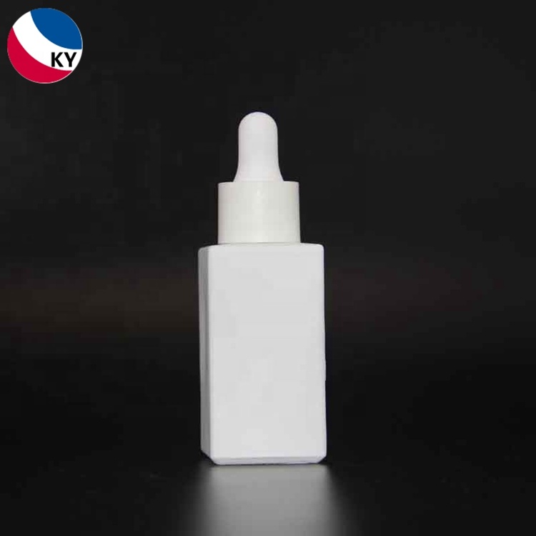 2020 New arrival 30ml 1oz matte white glass square cosmetics packaging bottle