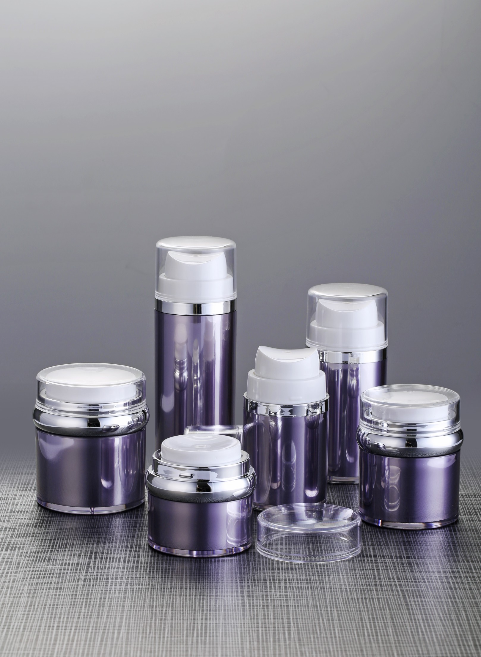 2020 New design Empty containers beautiful colorful cosmetic set Airless bottle 30ml 50ml 80ml