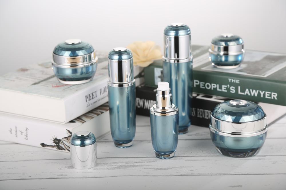 2020 New design YICAI Free Sample Korean style Custom printed Cream Bottle Jar 30g 50g 100g