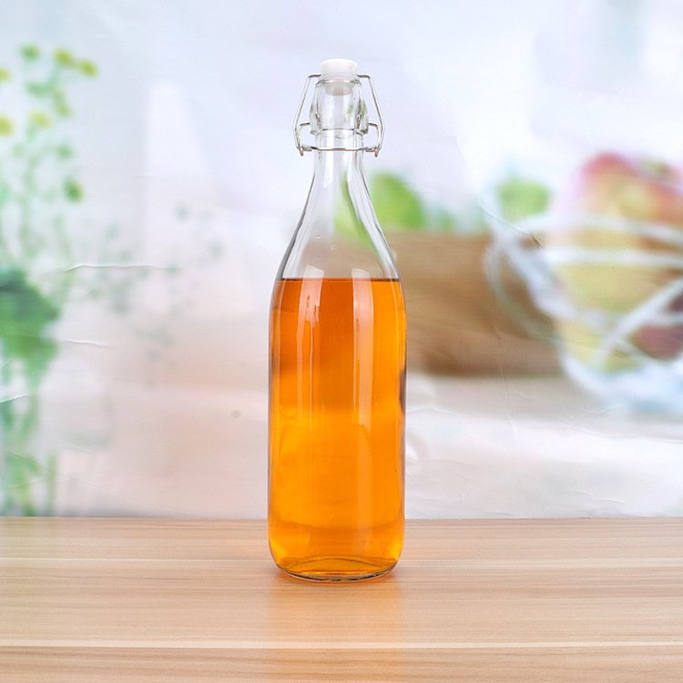 2020 Top Selling Different Specification Clip Top Transparent Sealed Glass Beverage Bottles