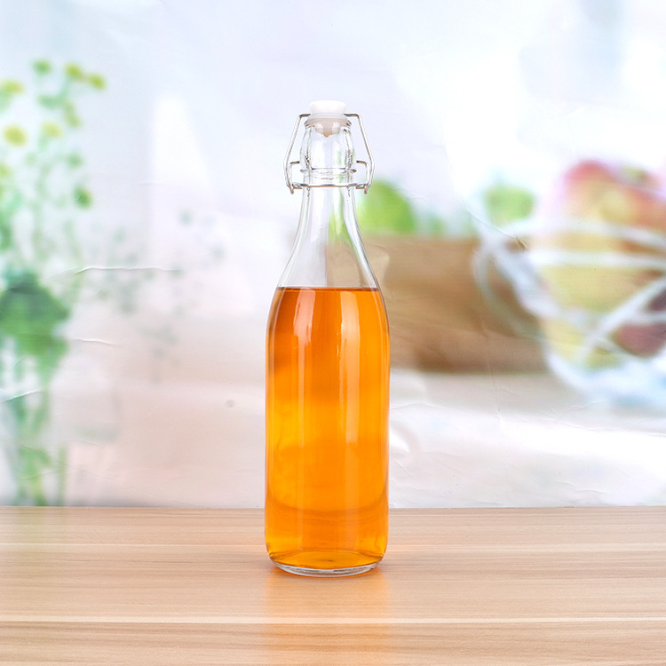 2020 Top Selling Different Specification Clip Top Transparent Sealed Glass Beverage Bottles