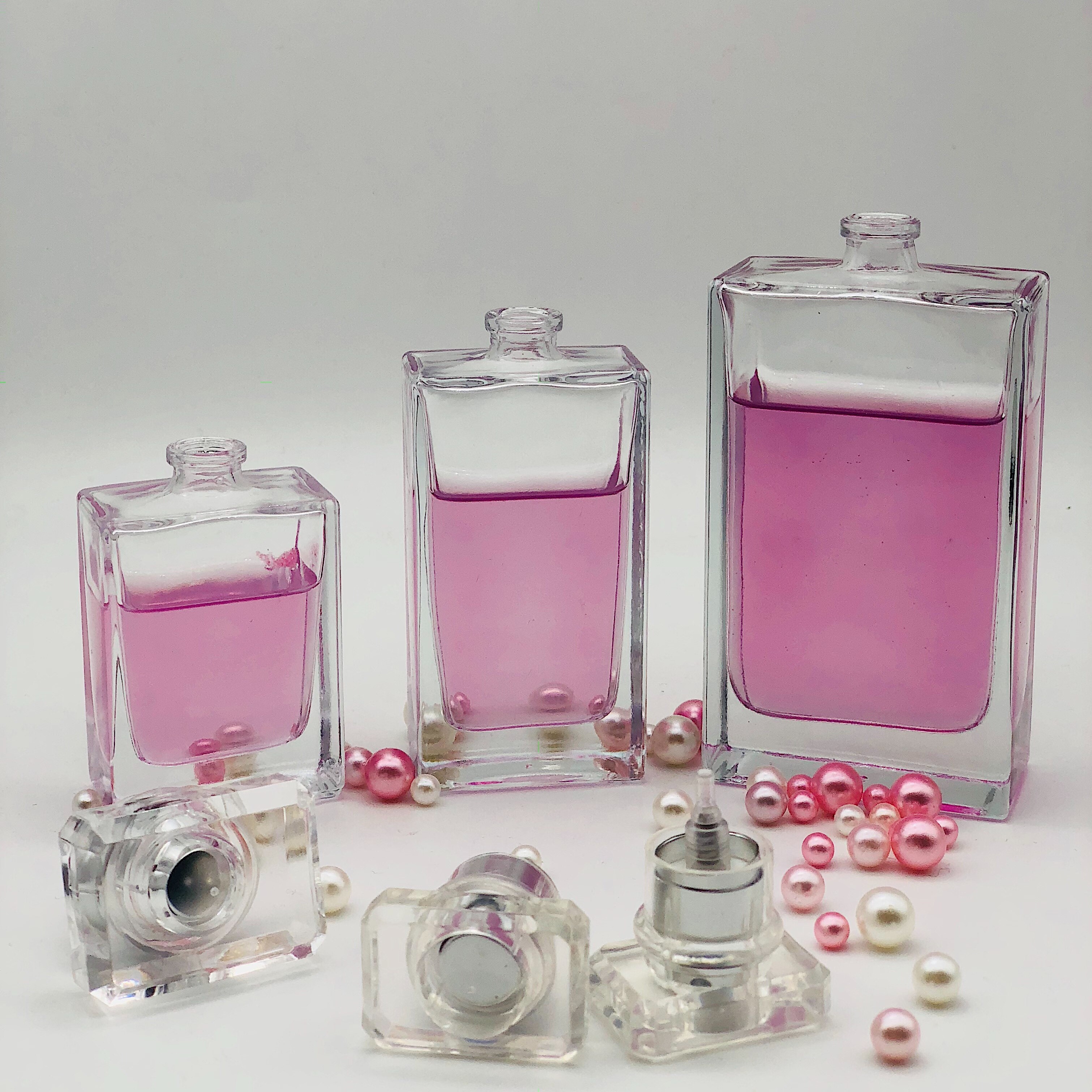 2020 Wholesale Customized Perfume Bottles Luxury Clear Perfume Bottle 30ML 50ML 100ML