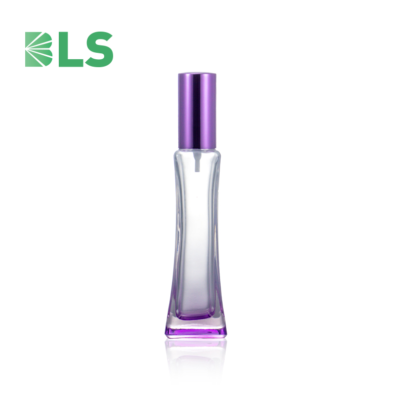 2020 Wholesale Luxury Clear Empty Square Shaped Glass 30ml 50ml Perfume Bottle