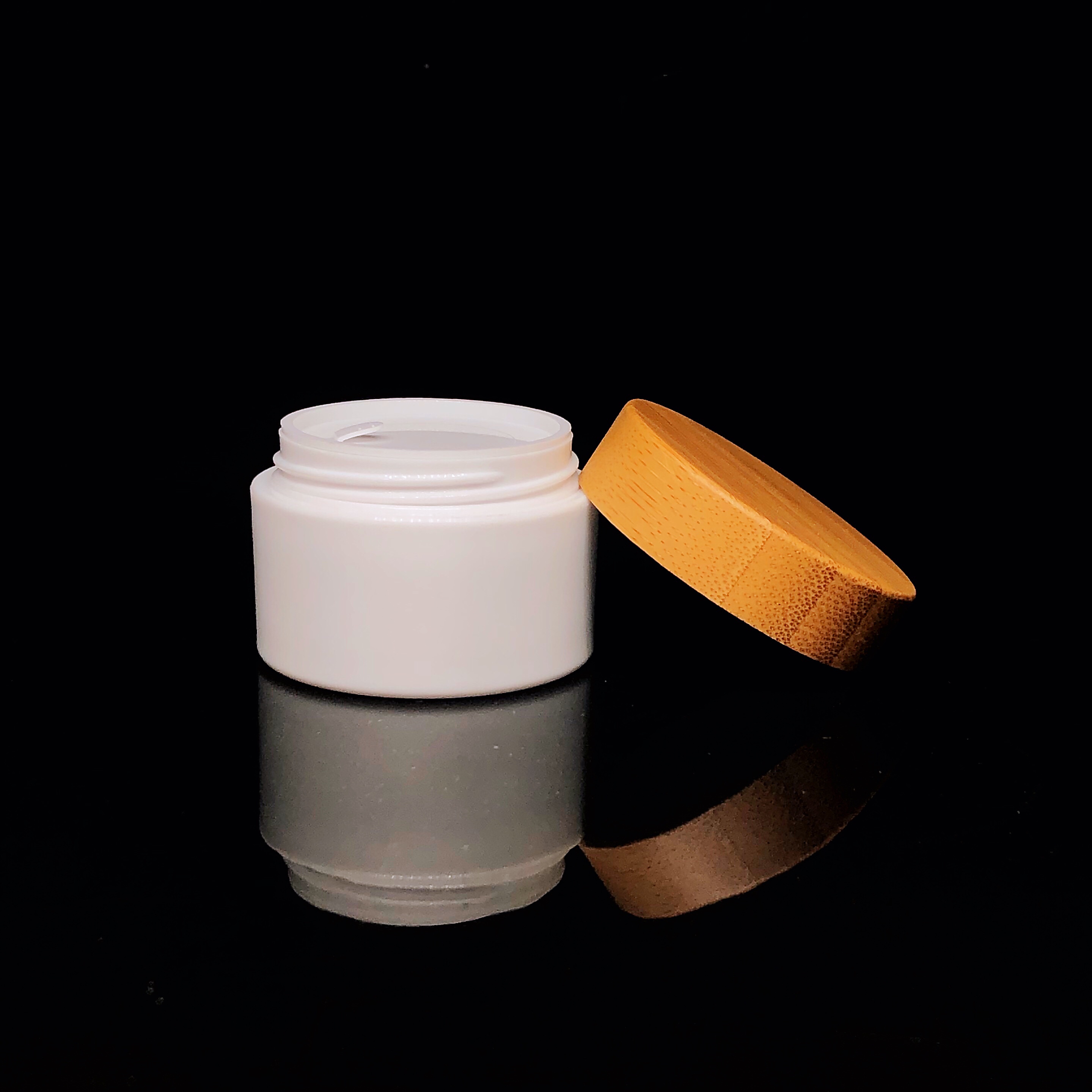 2020 Wide Mouth Eco-friendly Lotion Jar Cosmetic Plastic Jar with Bamboo