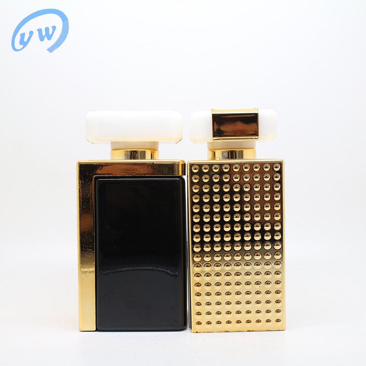 2020 Yunwu Manufacturer Wholesale A2986 Gold Cap Black Luxury Refillable Custom 110ml Spray Empty Glass Perfume Bottle