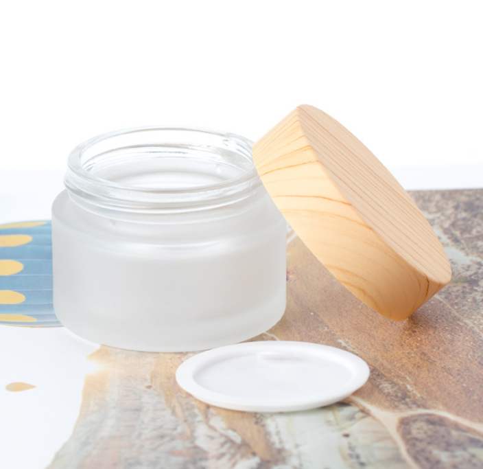 2020 factory direct sale high quality face cream beauty 15g 30g 50g 100g frosted clear glass cream jar with bamboo lid