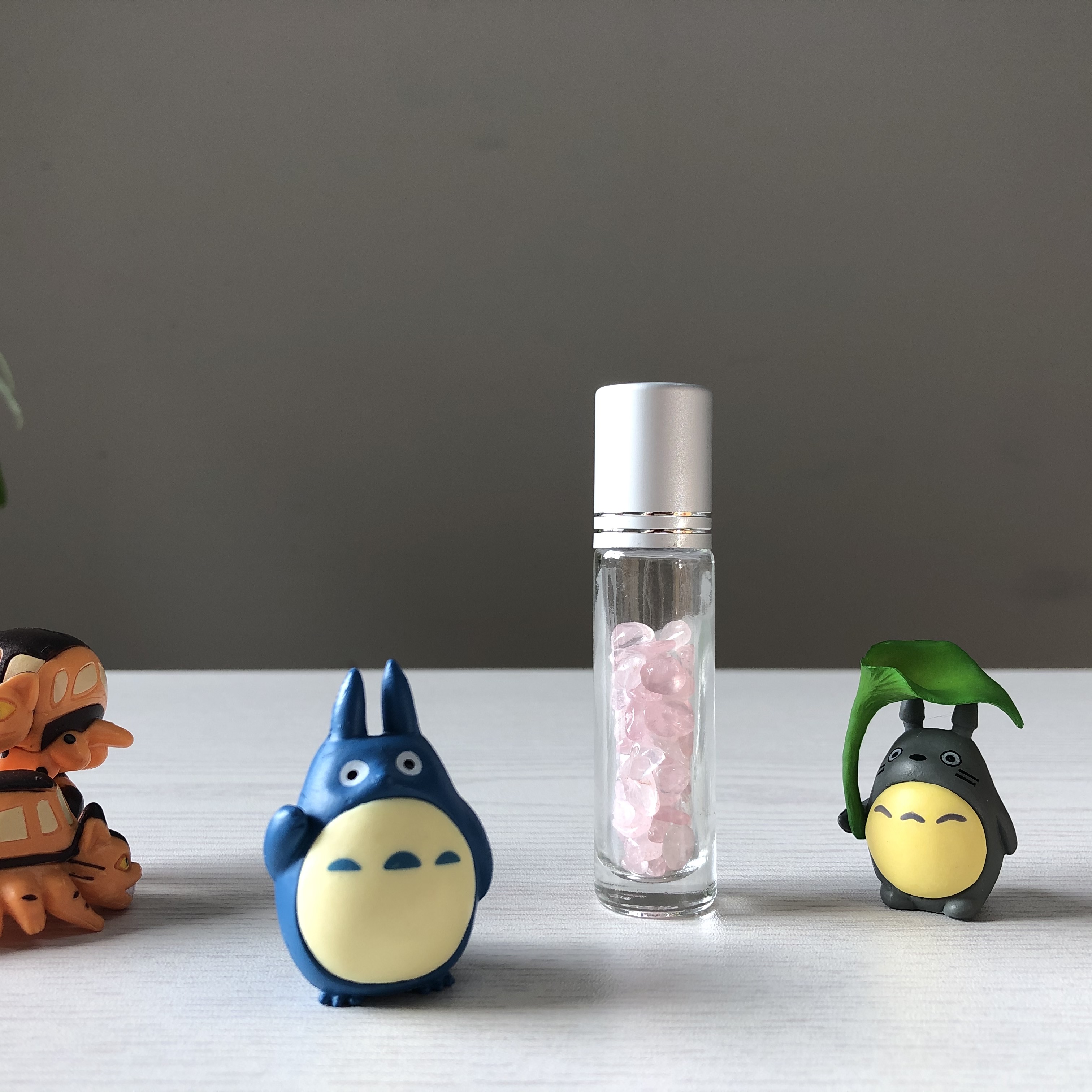 2020 hot sale 10ml clear perfume glass roll on bottle Wholesale custom roller glass bottle with gemstone roll on