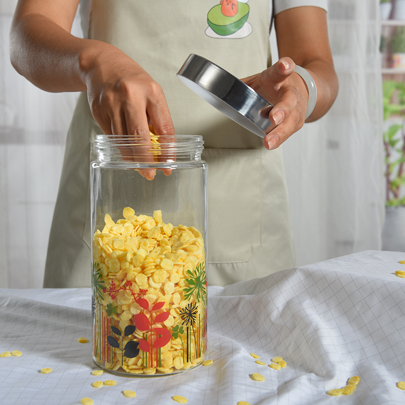 2020 new Modern Hot Sale Best Quality Sealed Waterproof Metal Cover Food Storage Glass Jar with Decal Ready Stock