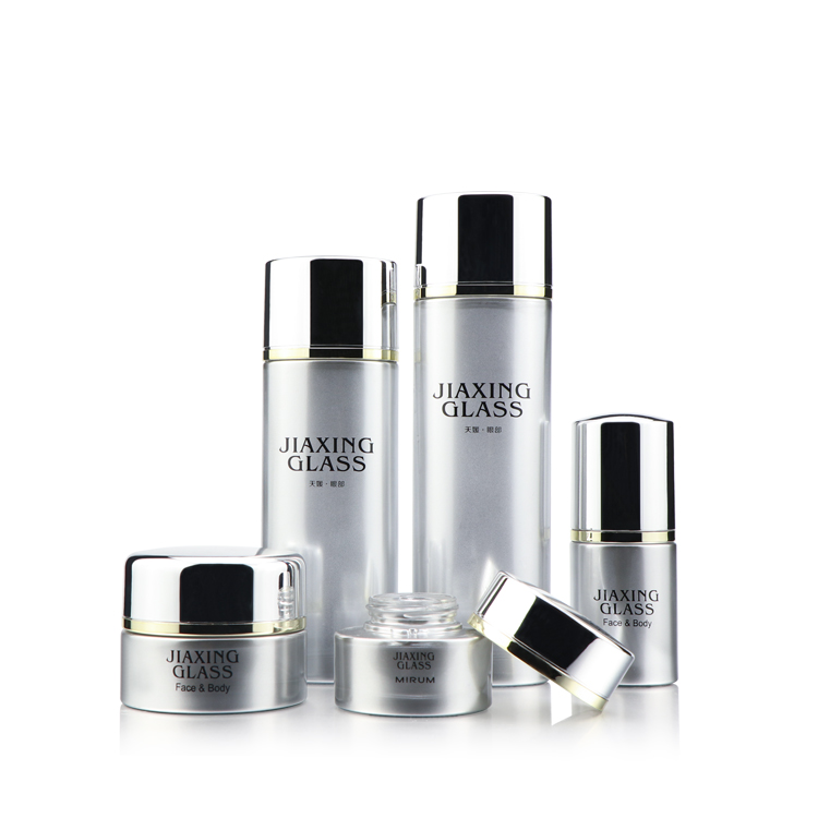 2020 new factory price 20g 30g 50g 50ml 60ml 110ml 130ml luxury cosmetic bottle and jars set cosmetics bottle set