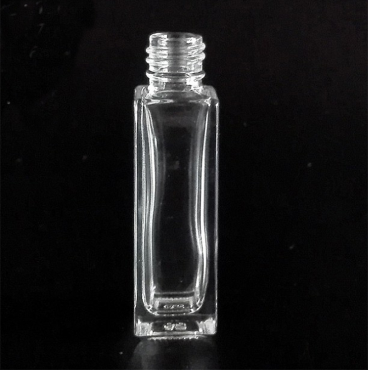 2020 new inventions 10ml Clear square glass perfume bottle with pump spray