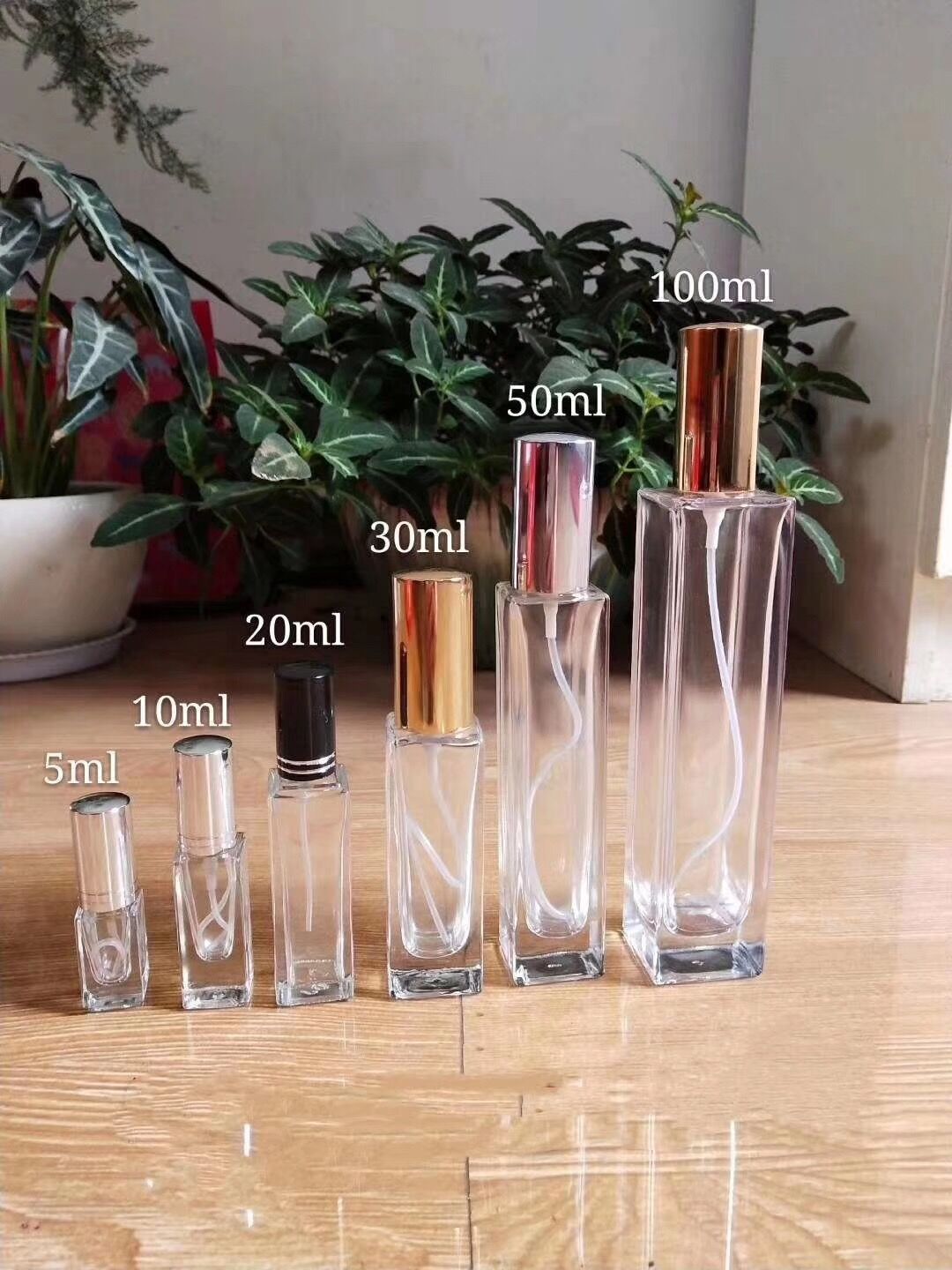 2020 new inventions cosmetic packaging 10ml 30ml 50ml 100ml Empty clear square glass perfume bottle with spray