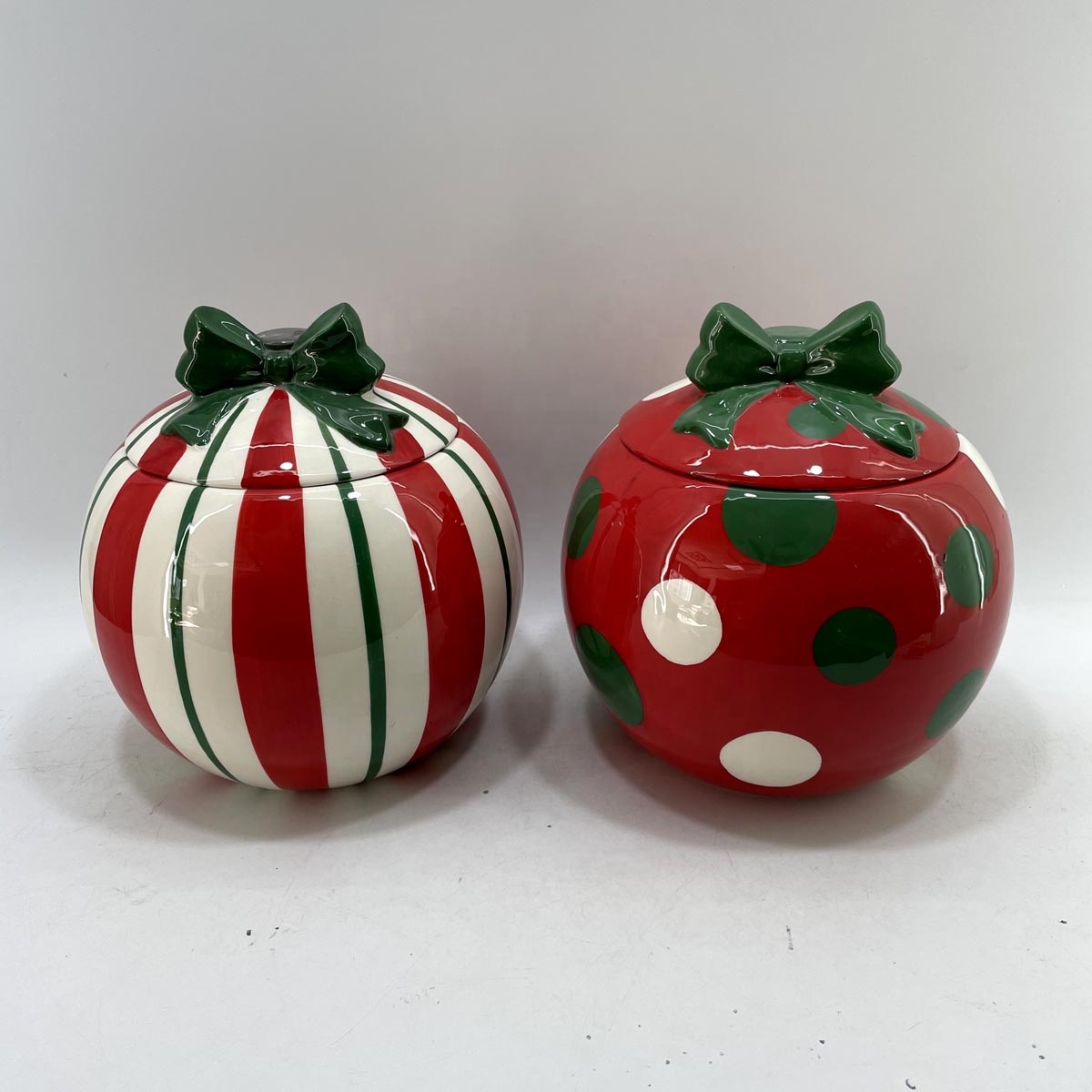 2021 Christmas decorative ceramic cookie jar