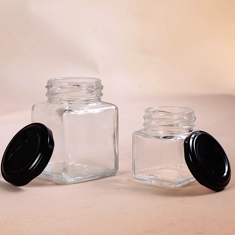 2021 Different size Square Shape Clear Glass Jar with Black Lid for Storage