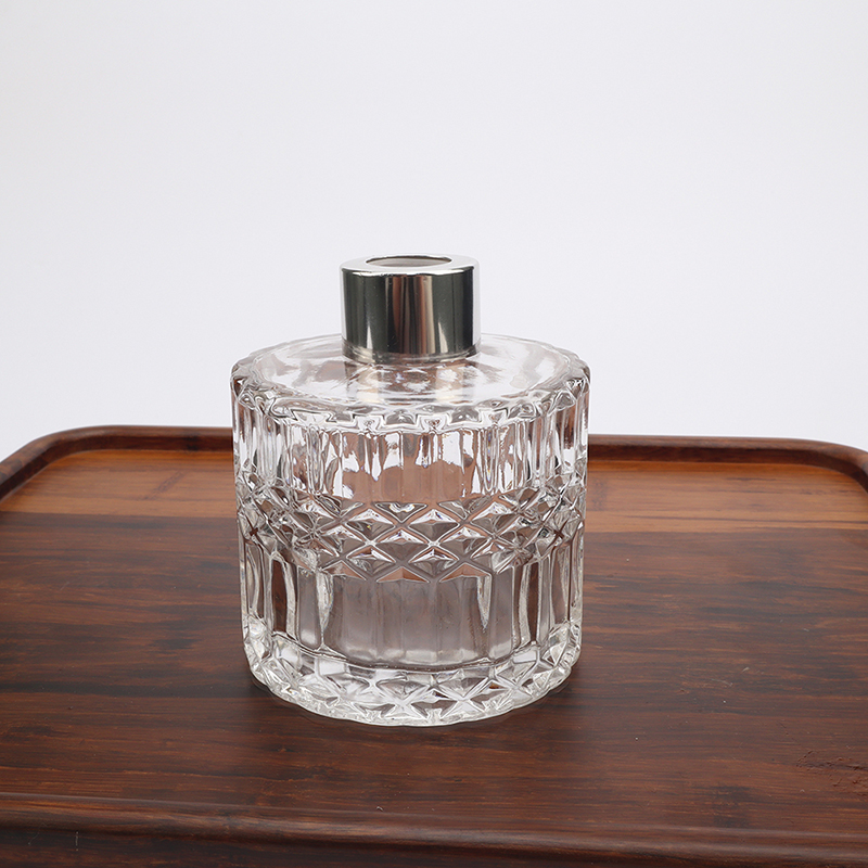 2021 New 200ml Frosted Embossed Reed Diffuser Bottle for Perfume or Personal Care