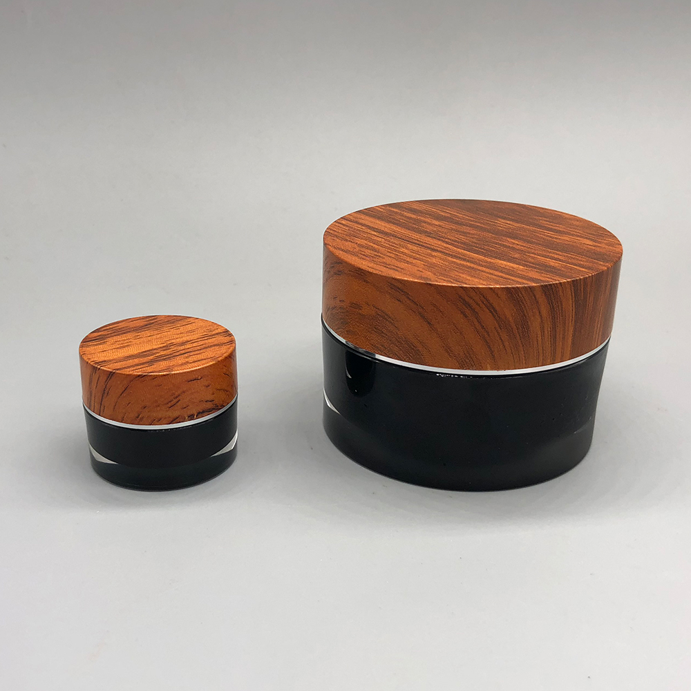 2021 New Design 50g Acrylic Black Cosmetic Cream Jar with Wood Lid