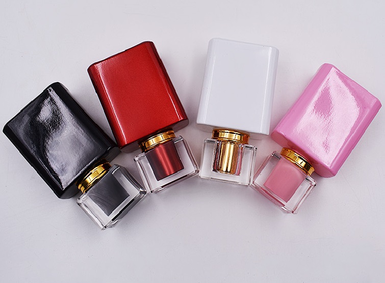 2021 hot sale 30ml 50ml black empty wholesale perfume bottles
