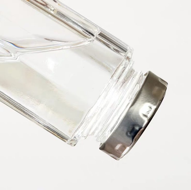 2021 new 50ML 80ML 100ML 150ML 200ML Honey Jar Clear Empty Hexagonal Shape Bird' Nest Packing Glass Bottle with Screwlid