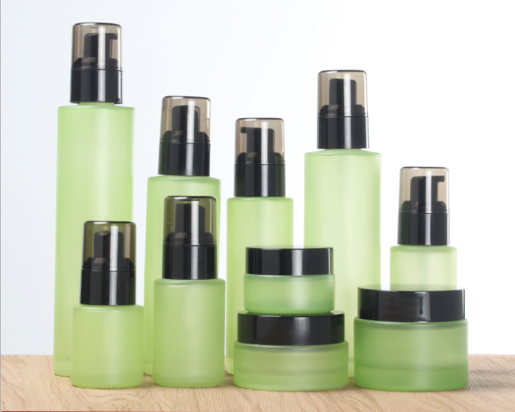 20g 30g 50g 40ml 100ml 120ml Custom frosted Green Glass Spray Lotion Bottle Glass Cream Jar Cosmetic glass bottle jar set