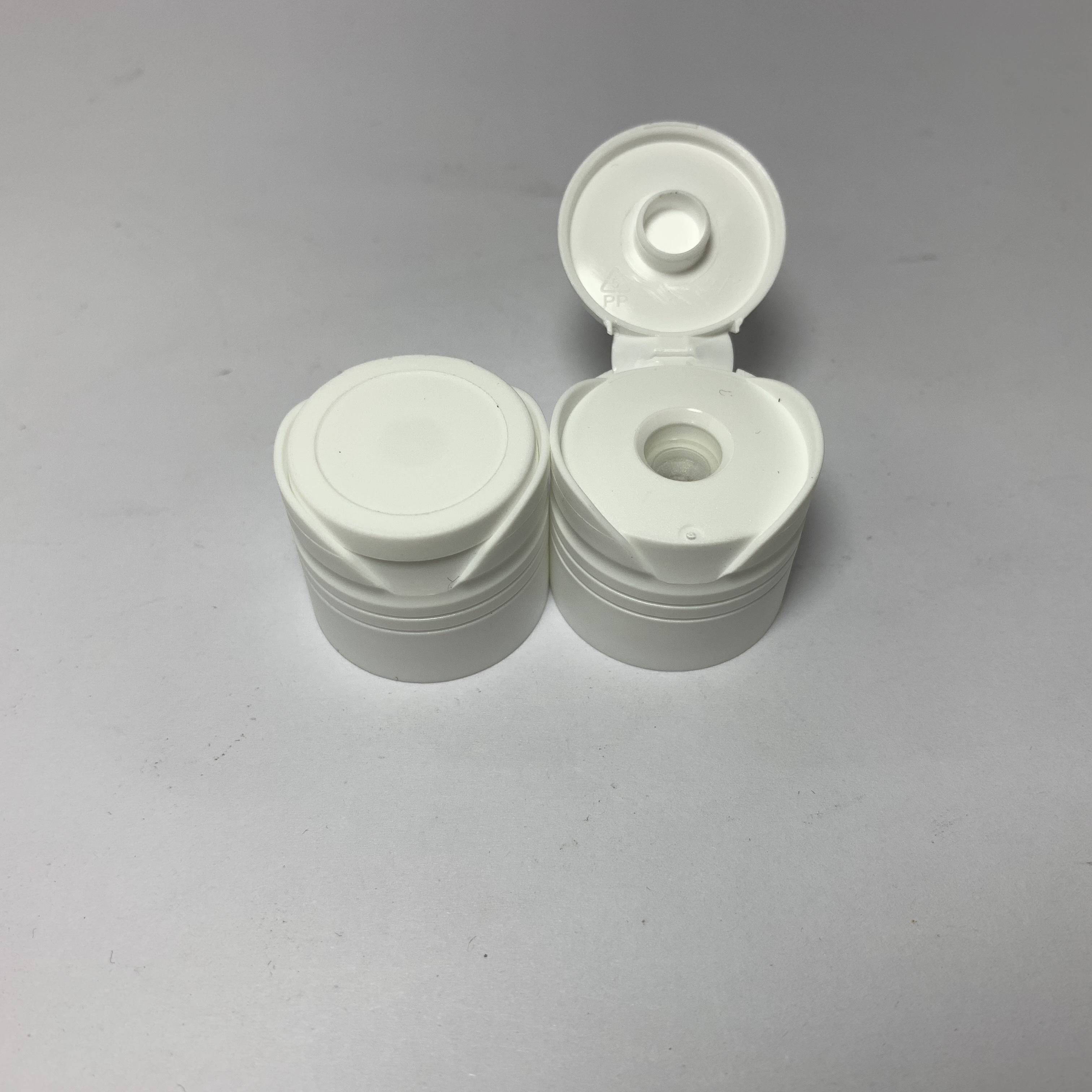 24mm 28mm 33mm 38mm Yellow Dispenser Lotion Flip Top Screw Lid