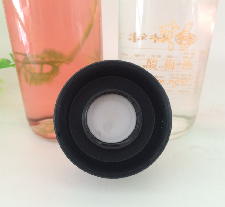 250ml 300ml 400ml 500ml 750ml tall thin voss shape glass water bottle with grey plastic screw cap